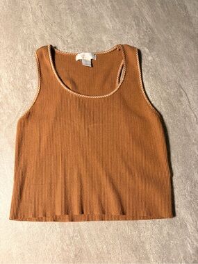 Mid cropped soft sweater like top